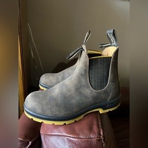 Blundstone Classic Chelsea Boot - W7.5